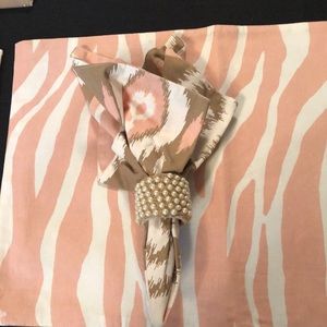 Split P/Pottery Barn Table Setting - Reversible